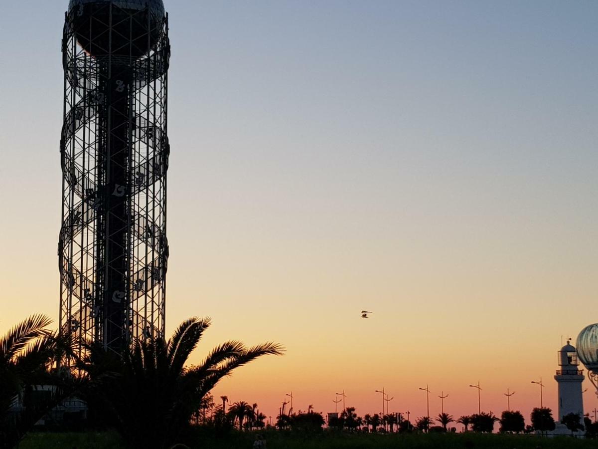 Ferienwohnung Orbi Beach Tower Batumi Exterior foto